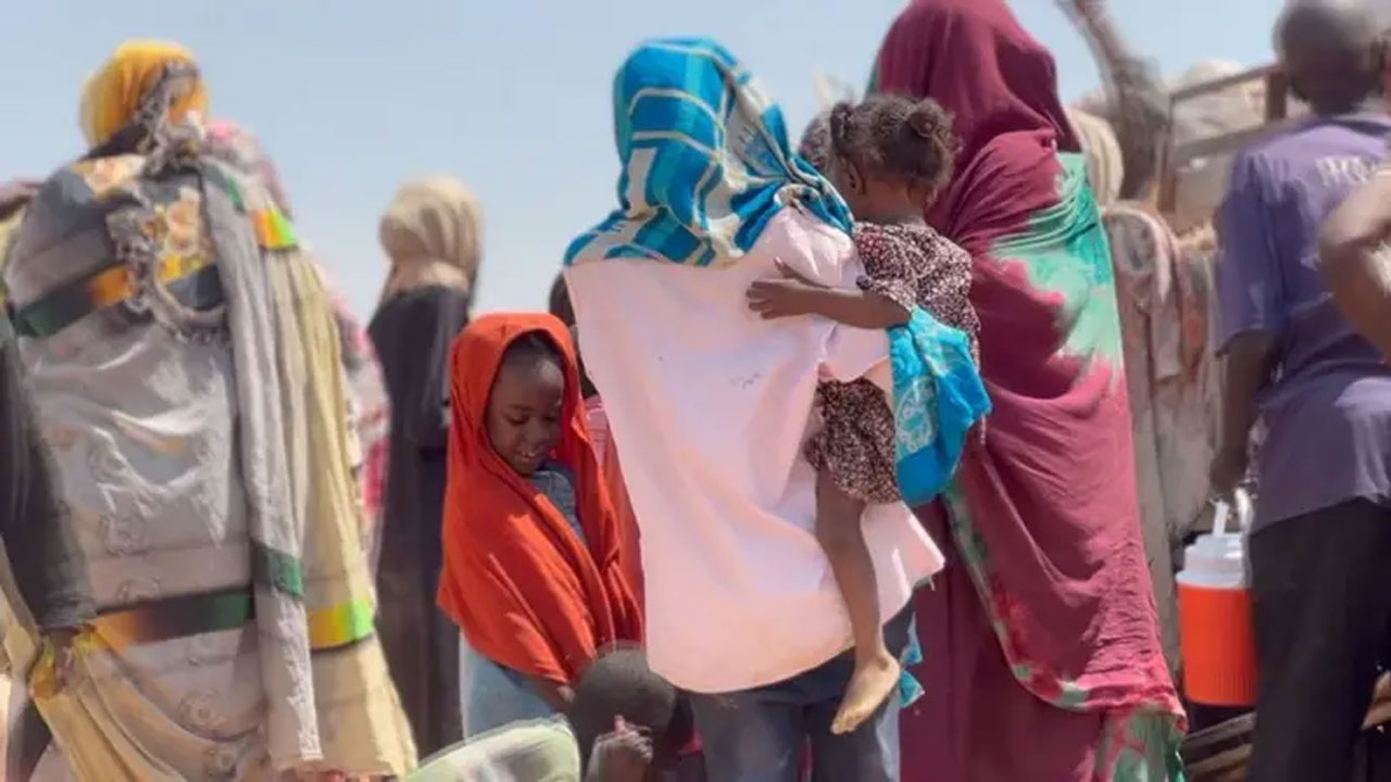 তাওইলা শহরের দিকে যারা গেছে তাদের বেশিভাগই নারী ও শিশু