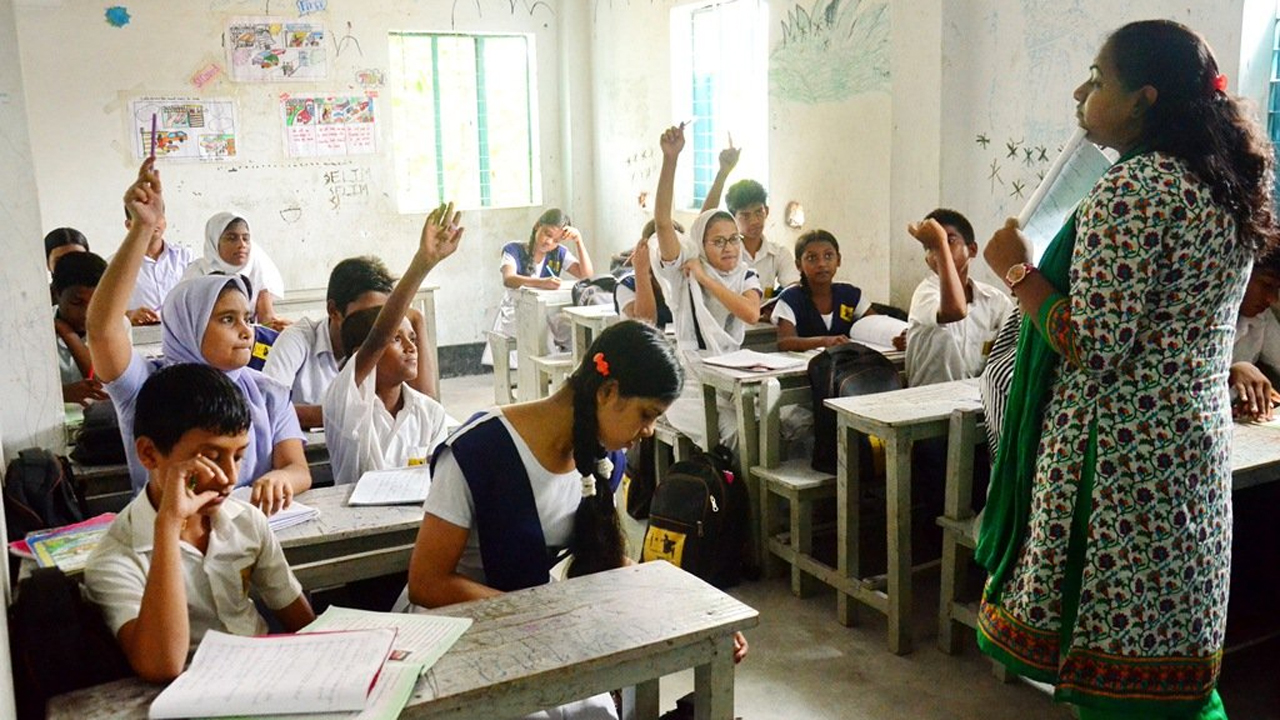 ১ লাখ ৮২২ জন শিক্ষক নিয়োগের গণবিজ্ঞপ্তি প্রকাশ | দৈনিক নয়া দিগন্ত