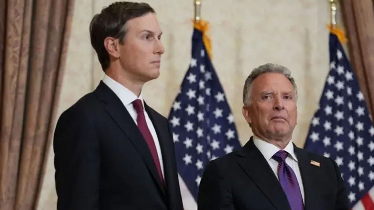 জ্যারেড কুশনার ও বিশেষ দূত স্টিভ উইটকফ