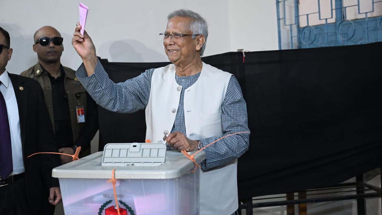 আজ মহা আনন্দের ও মুক্তির দিন : প্রধান উপদেষ্টা